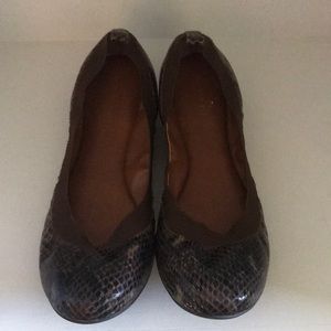 banana republic ballet flats
